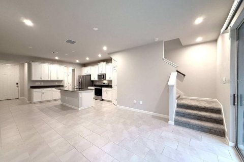 Townhouse in VOLANTI in Lutz, Florida 3 bedrooms, 154.87 sq.m. № 2410237 - photo 5