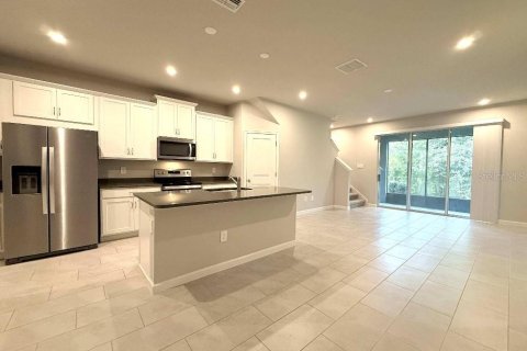 Townhouse in VOLANTI in Lutz, Florida 3 bedrooms, 154.87 sq.m. № 2410237 - photo 4
