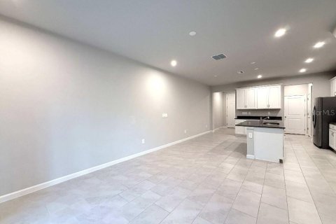 Townhouse in VOLANTI in Lutz, Florida 3 bedrooms, 154.87 sq.m. № 2410237 - photo 13