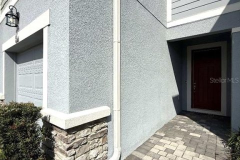 Townhouse in VOLANTI in Lutz, Florida 3 bedrooms, 154.87 sq.m. № 2410237 - photo 3