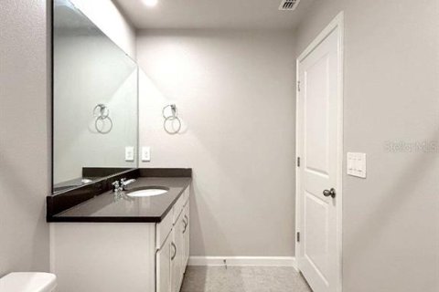 Townhouse in VOLANTI in Lutz, Florida 3 bedrooms, 154.87 sq.m. № 2410237 - photo 8