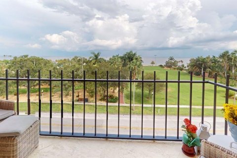 Copropriété à louer à Saint Petersburg, Floride: 2 chambres, 117.06 m2 № 1840556 - photo 2