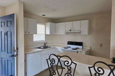 Condominio en venta en Saint Petersburg, Florida, 1 dormitorio, 48.68 m2 № 2213166 - foto 2