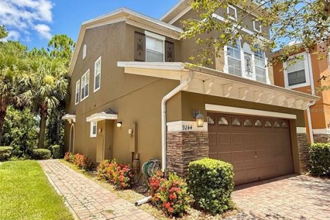 Townhouse in Orlando, Florida 3 bedrooms, 149.48 sq.m. № 1840460 - photo 1