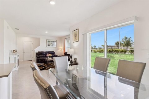 Casa en venta en Winter Haven, Florida, 4 dormitorios, 230.03 m2 № 2232945 - foto 13