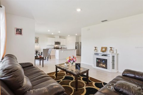 Casa en venta en Winter Haven, Florida, 4 dormitorios, 230.03 m2 № 2232945 - foto 10