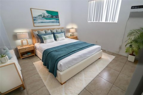 Apartamento en alquiler en Hollywood, Florida, 2 dormitorios, 69.68 m2 № 1965197 - foto 3