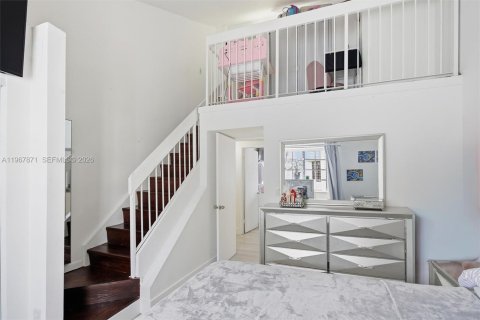 Condominio en venta en Miami, Florida, 3 dormitorios, 88.81 m2 № 2031943 - foto 18