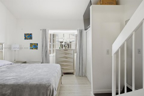 Condominio en venta en Miami, Florida, 3 dormitorios, 88.81 m2 № 2031943 - foto 15