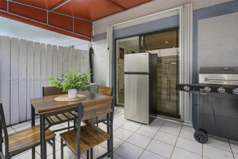 Condominio en venta en Miami, Florida, 3 dormitorios, 88.81 m2 № 2031943 - foto 23