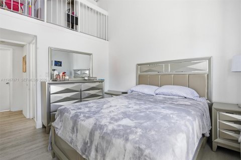 Condominio en venta en Miami, Florida, 3 dormitorios, 88.81 m2 № 2031943 - foto 17