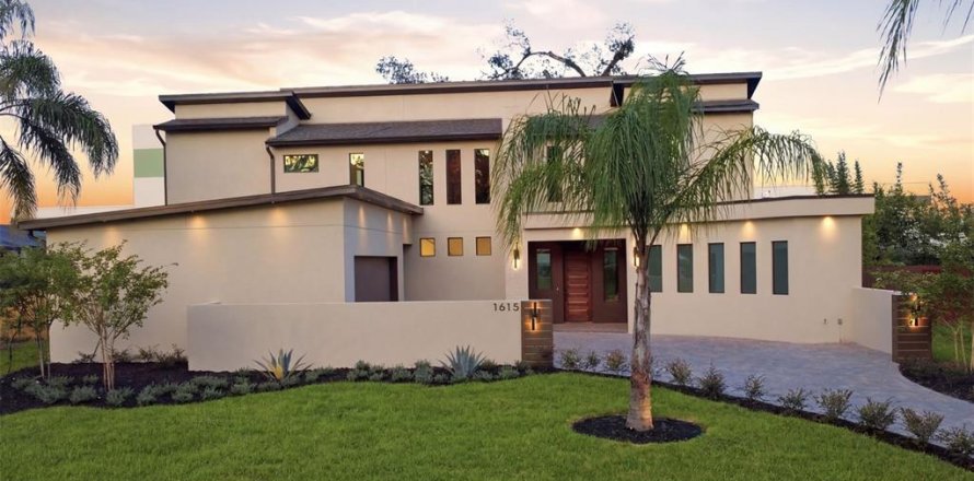 Villa ou maison à Orlando, Floride 5 chambres, 268.95 m2 № 2149364
