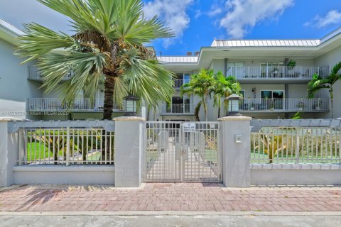 Copropriété à vendre à Miami, Floride: 1 chambre, 60.76 m2 № 1962116 - photo 3