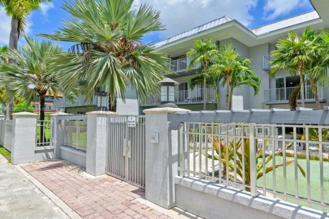 Copropriété à vendre à Miami, Floride: 1 chambre, 60.76 m2 № 1962116 - photo 6