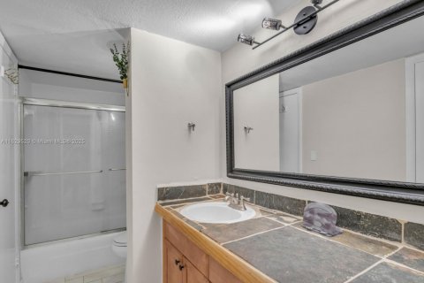 Copropriété à vendre à Miami, Floride: 1 chambre, 60.76 m2 № 1962116 - photo 22