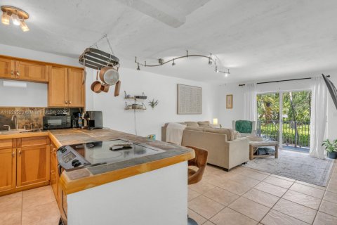Copropriété à vendre à Miami, Floride: 1 chambre, 60.76 m2 № 1962116 - photo 13