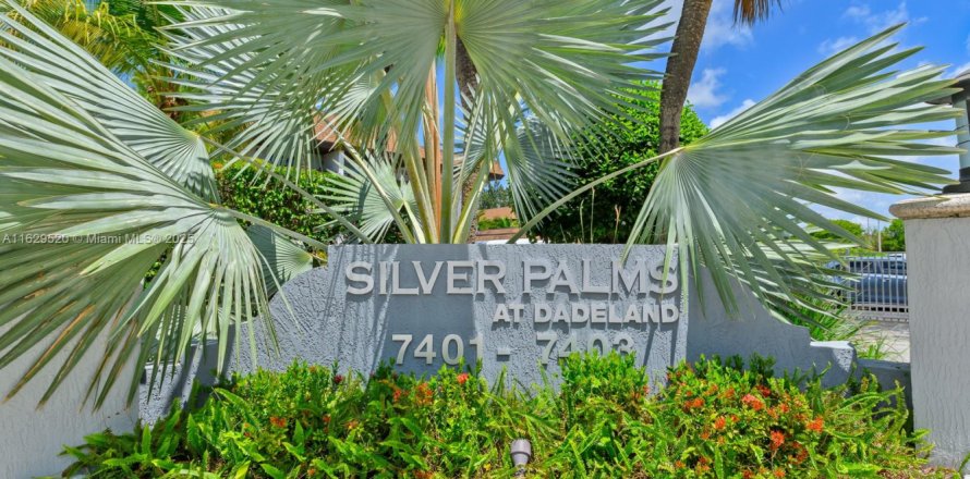 Condo à Miami, Floride, 1 chambre  № 1962116