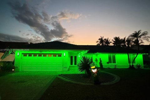 Casa en Coral Springs, Florida 4 dormitorios, 207.17 m2 № 2080249
