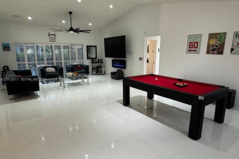 Casa en venta en Coral Springs, Florida, 4 dormitorios, 207.17 m2 № 2080249 - foto 9