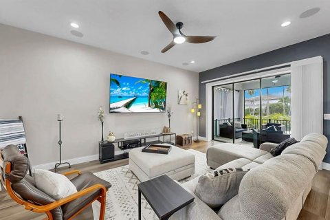 Villa ou maison à vendre à Apollo Beach, Floride: 5 chambres, 288.37 m2 № 1914297 - photo 17
