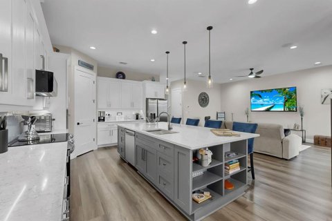 Villa ou maison à vendre à Apollo Beach, Floride: 5 chambres, 288.37 m2 № 1914297 - photo 8
