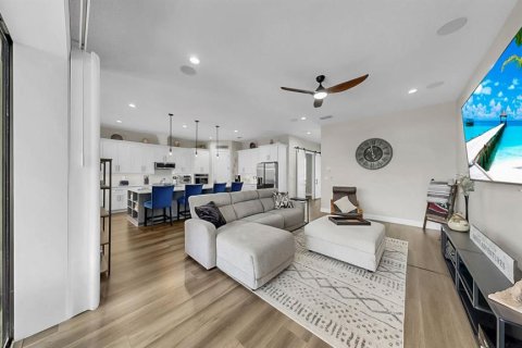 Villa ou maison à vendre à Apollo Beach, Floride: 5 chambres, 288.37 m2 № 1914297 - photo 15