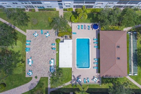 Condo in Lauderdale-by-the-Sea, Florida, 1 bedroom  № 1890147 - photo 3
