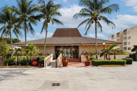 Купить кондоминиум в Хайалиа, Флорида 2 спальни, 91.04м2, № 2005820 - фото 26