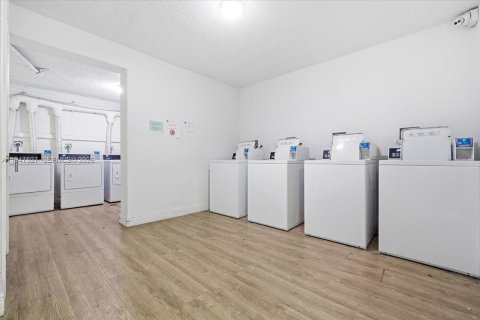 Купить кондоминиум в Хайалиа, Флорида 2 спальни, 91.04м2, № 2005820 - фото 19