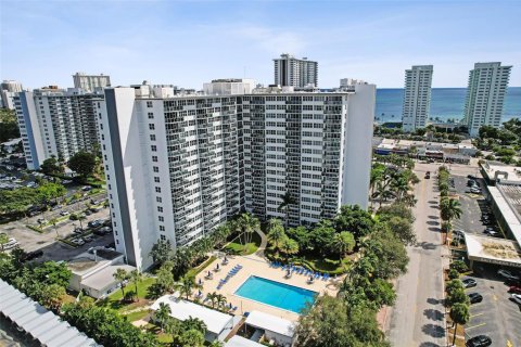 Condo in Fort Lauderdale, Florida, 1 bedroom  № 2188406