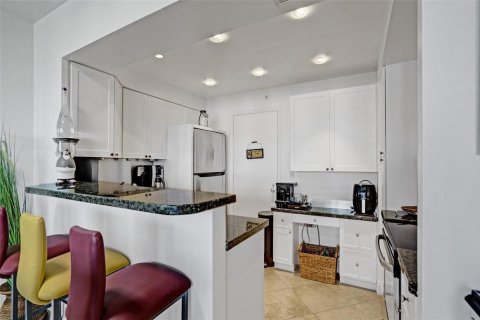 Condominio en venta en Fort Lauderdale, Florida, 1 dormitorio, 74.32 m2 № 2188406 - foto 9