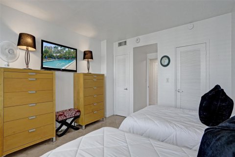 Condominio en venta en Fort Lauderdale, Florida, 1 dormitorio, 74.32 m2 № 2188406 - foto 20