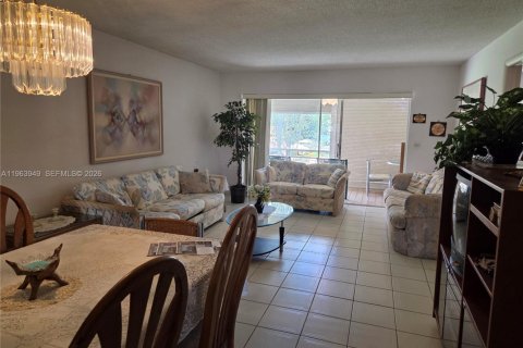 Condo à Tamarac, Floride, 2 chambres № 2081062