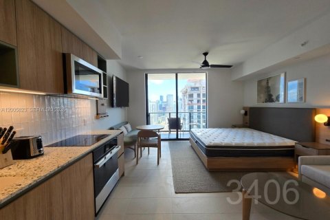 Купить кондоминиум в Майами, Флорида 38.18м2, № 2145792 - фото 2