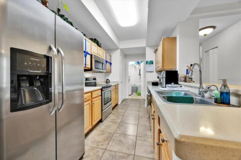 Condominio en alquiler en Orlando, Florida, 3 dormitorios, 124.86 m2 № 2111536 - foto 9
