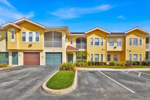 Condominio en alquiler en Orlando, Florida, 3 dormitorios, 124.86 m2 № 2111536 - foto 2