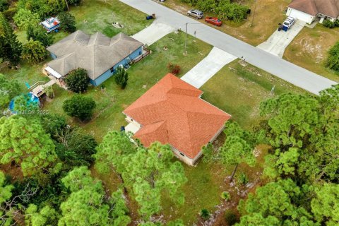 Купить виллу или дом в Лихай-Эйкерс, Флорида 3 спальни, 132.2м2, № 1802845 - фото 11
