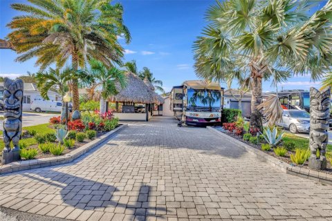 Condominio en venta en Margate, Florida, 1 dormitorio, 13.01 m2 № 2177307 - foto 15