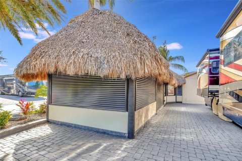 Condominio en venta en Margate, Florida, 1 dormitorio, 13.01 m2 № 2177307 - foto 18