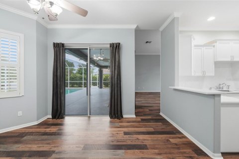 House in Winter Haven, Florida 3 bedrooms, 231.61 sq.m. № 2259479 - photo 22