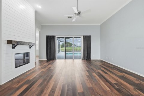 House in Winter Haven, Florida 3 bedrooms, 231.61 sq.m. № 2259479 - photo 8