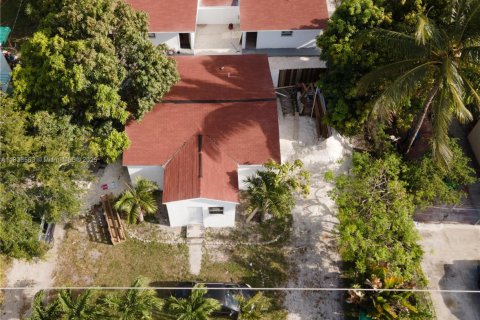 House in Miami, Florida 2 bedrooms, 60.39 sq.m. № 1826002 - photo 7