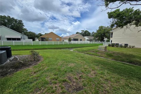 Condo in New Port Richey, Florida, 2 bedrooms № 1820494 - photo 25