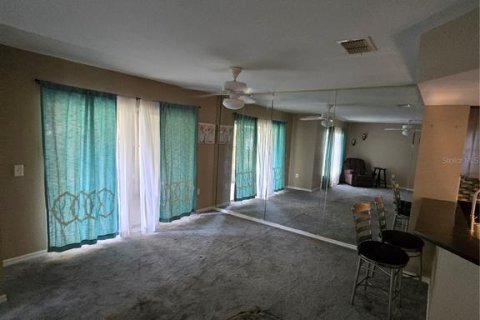 Condo in New Port Richey, Florida, 2 bedrooms № 1820494 - photo 12
