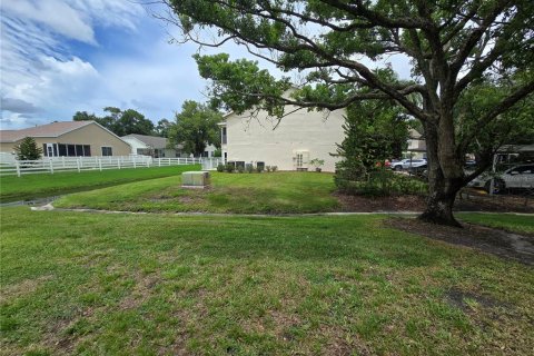 Condo in New Port Richey, Florida, 2 bedrooms № 1820494 - photo 24