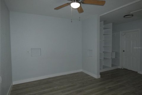 House in Fort Myers, Florida 3 bedrooms, 89.19 sq.m. № 2155447 - photo 18