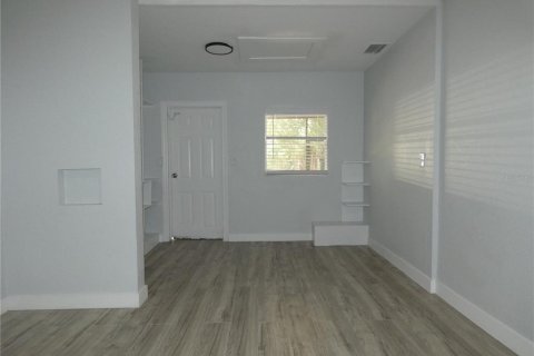 House in Fort Myers, Florida 3 bedrooms, 89.19 sq.m. № 2155447 - photo 23