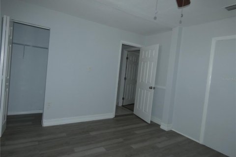 House in Fort Myers, Florida 3 bedrooms, 89.19 sq.m. № 2155447 - photo 26