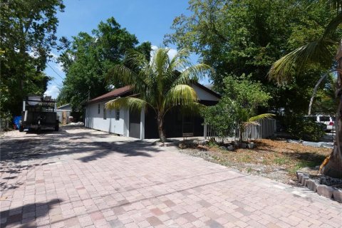 House in Fort Myers, Florida 3 bedrooms, 89.19 sq.m. № 2155447 - photo 2