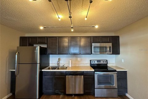 Appartement à louer à Clermont, Floride: 2 chambres, 139.35 m2 № 1551994 - photo 3